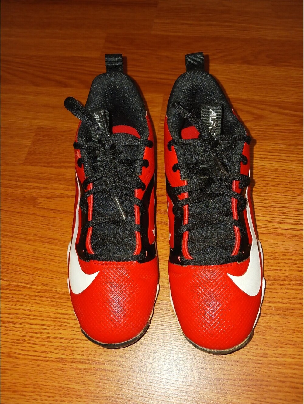 Nike Red & White Upper Athletic Shoes Size 3.5 Y - Picture 6 of 9